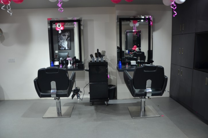 lakme Salon Patna