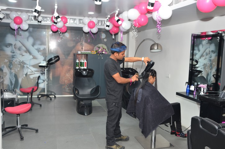 lakme Salon Patna