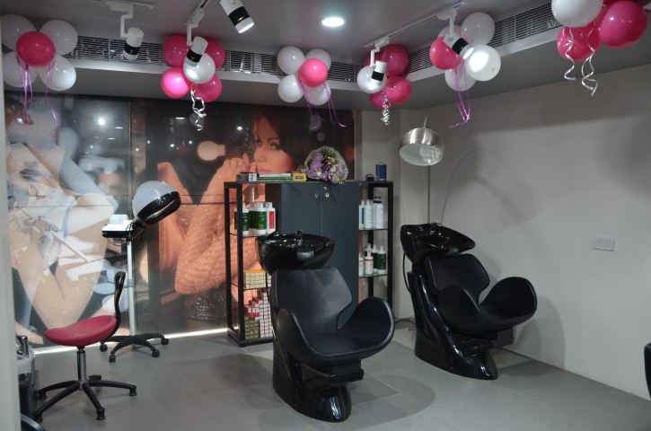 lakme Salon Patna